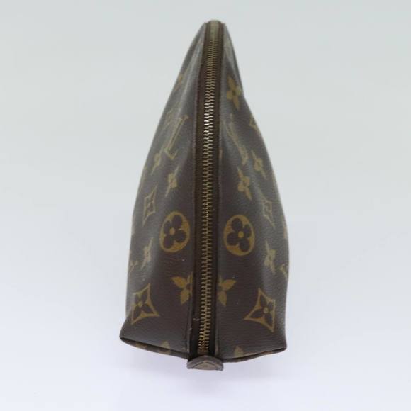 LOUIS VUITTON Monogram Trousse Demi Ronde Cosmetic Pouch M47520 LV Auth 81231 - Picture 4 of 16